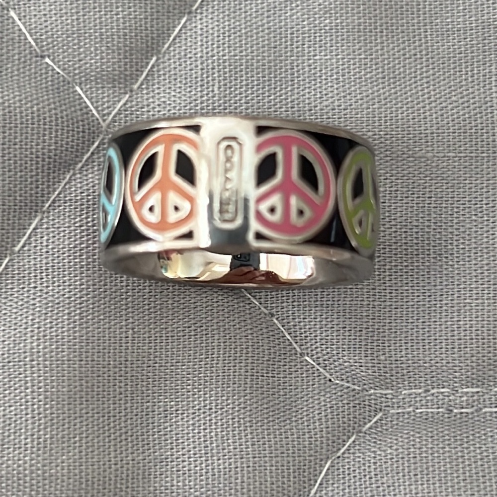 Coach Peace Ring - Picture 1 of 11